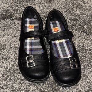 Rachel size 3 girls Black Kids Shoes with Buckle Detail NEW